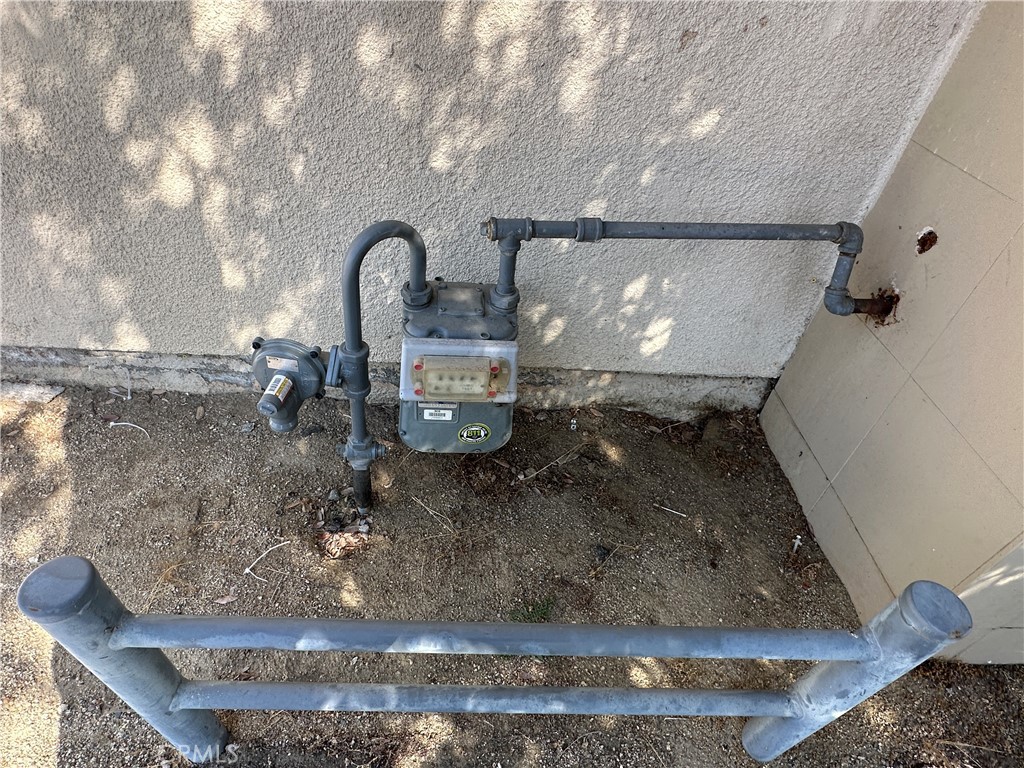 2005 N Garey N Property Photo 22
