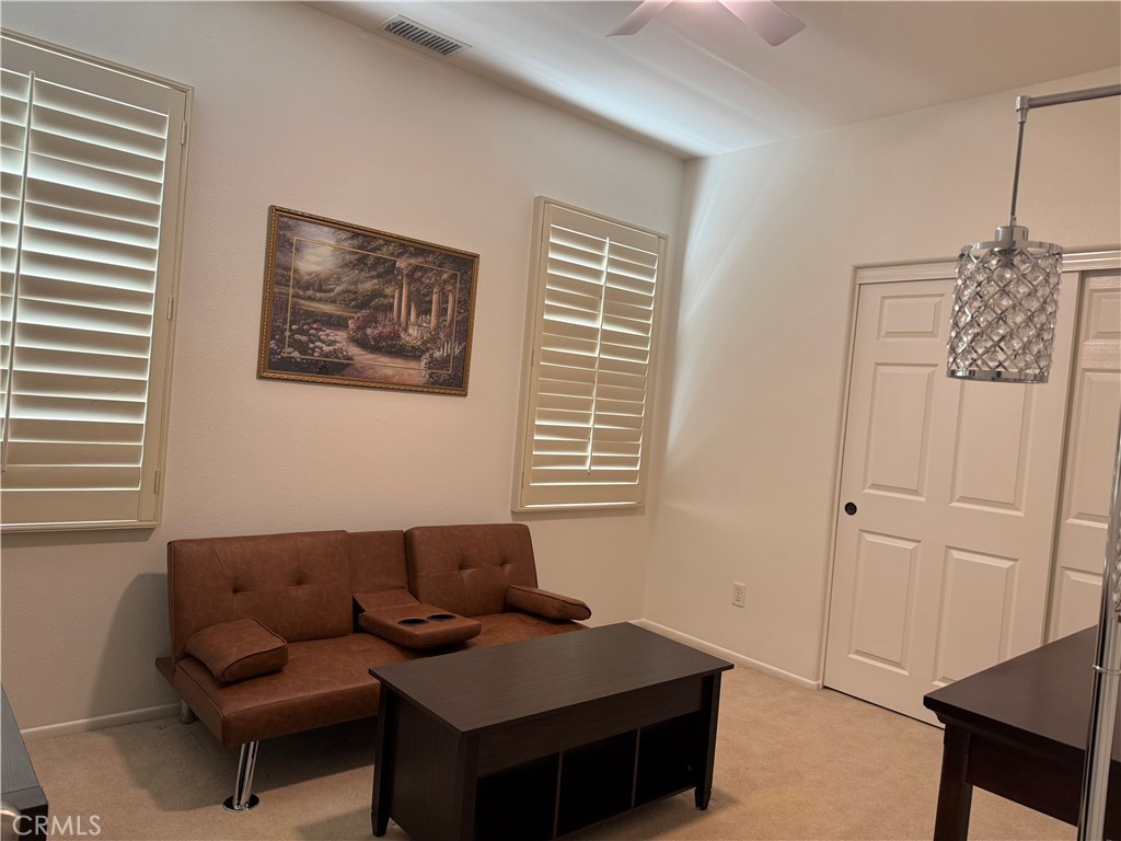 7125 Ravenswood Property Photo 8