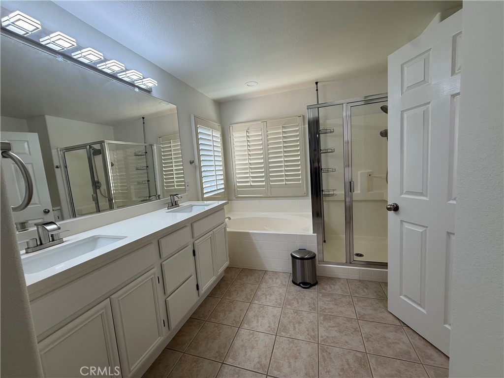 7125 Ravenswood Property Photo 16
