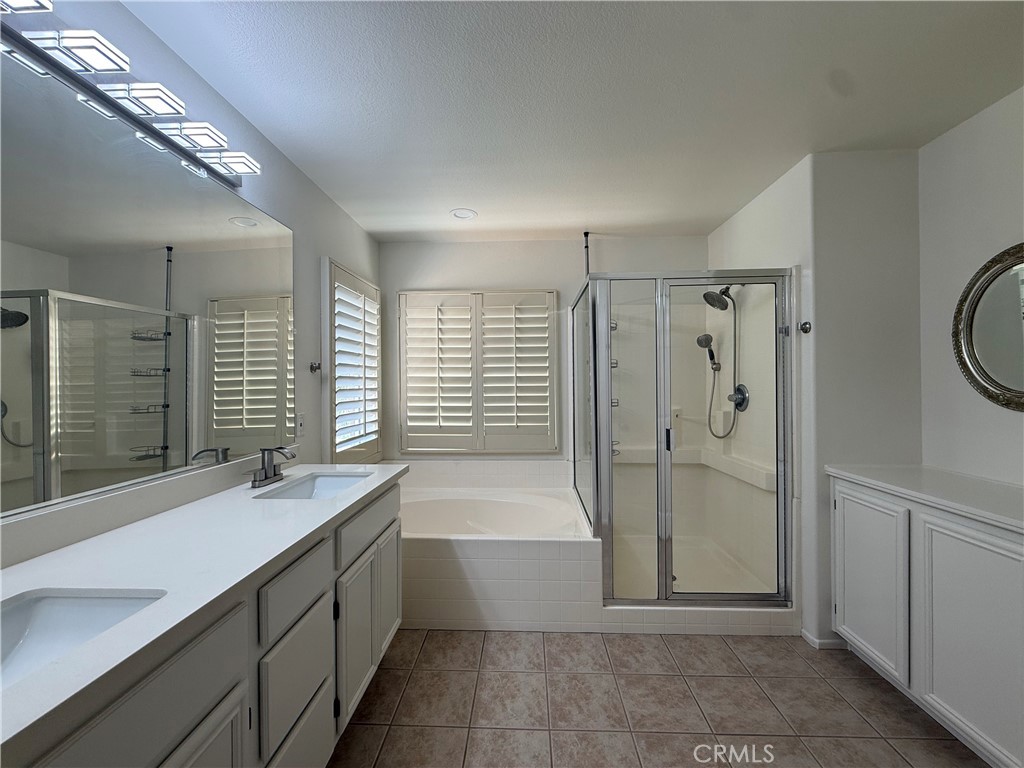 7125 Ravenswood Property Photo 17