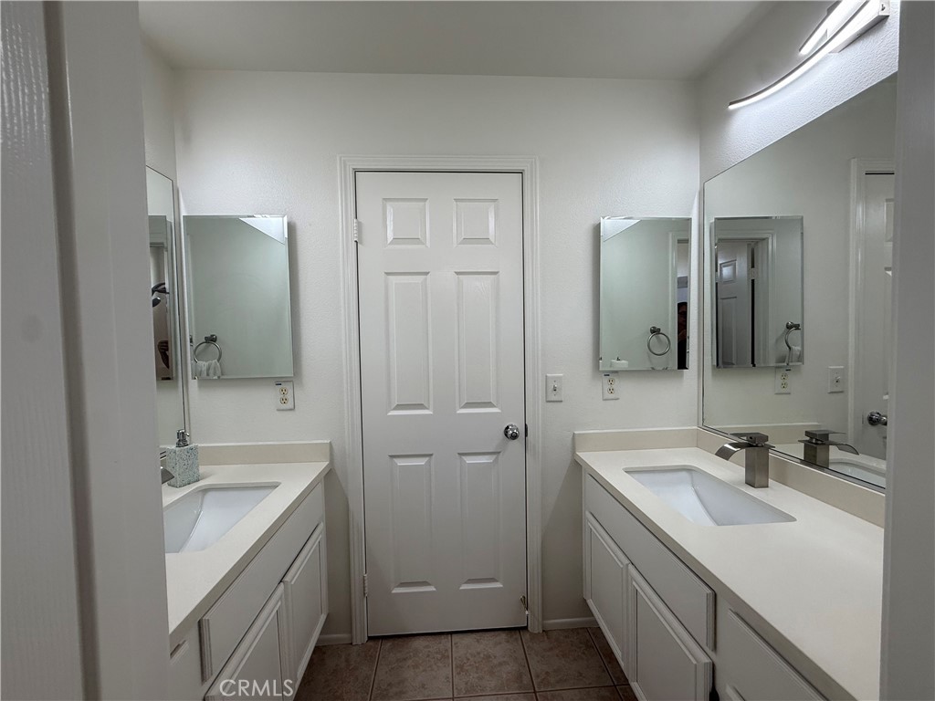 7125 Ravenswood Property Photo 25