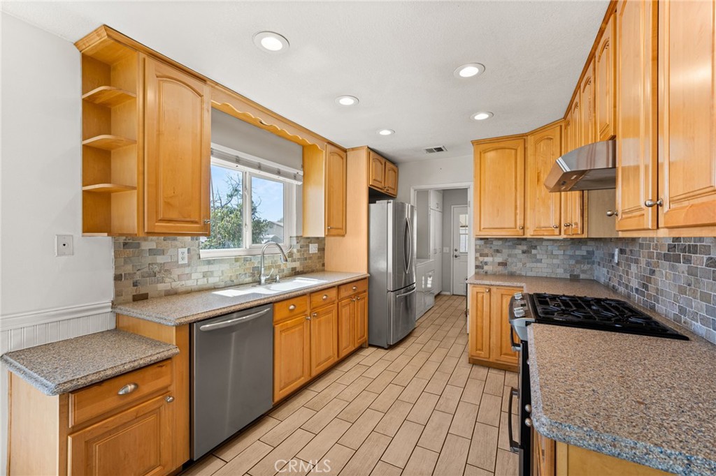 7746 Beryl Street Property Photo 11