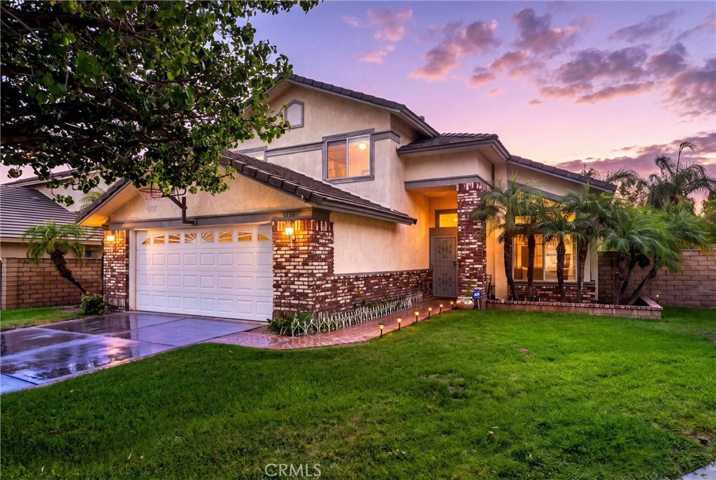 5730 N Yosemite Property Photo