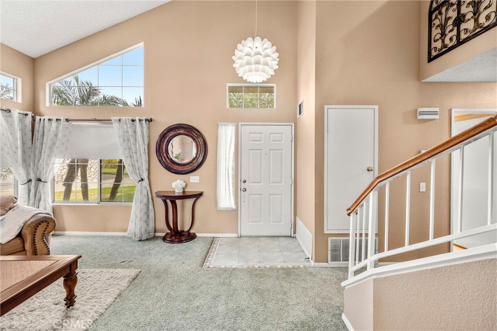 5730 N Yosemite Property Photo 3