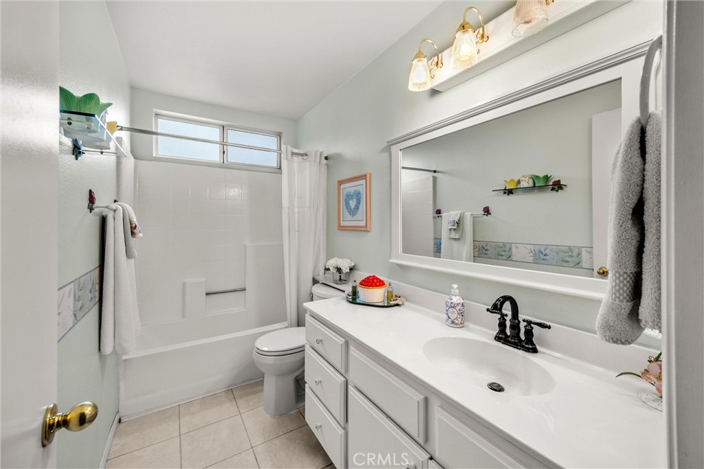5730 N Yosemite Property Photo 10