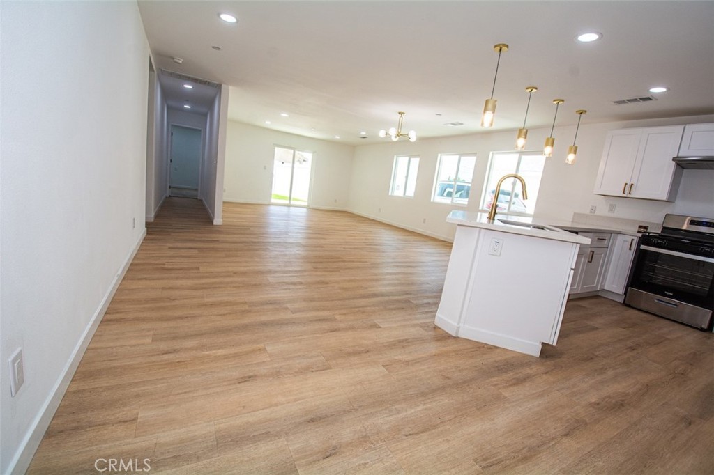 8258 Bennett Avenue Property Photo 5