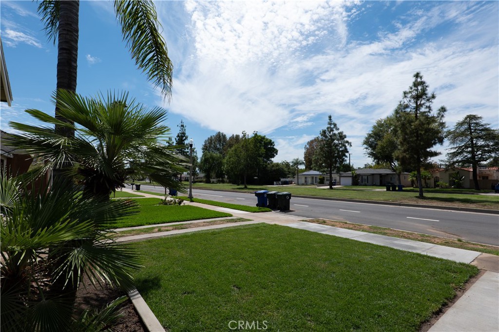 3285 N Mountain View Property Photo 27