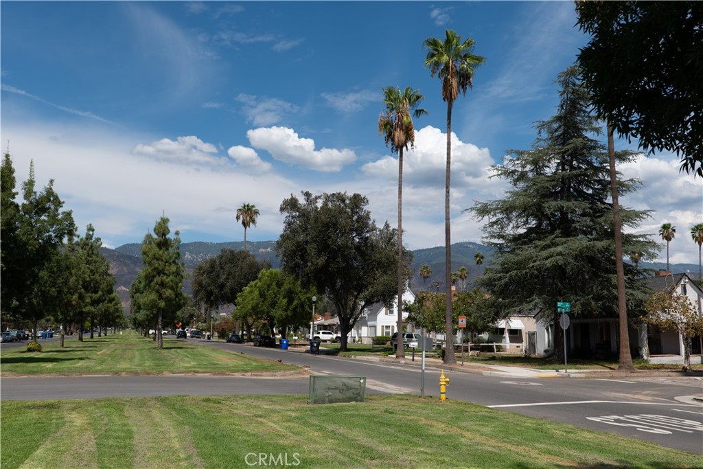 3285 N Mountain View Property Photo 28