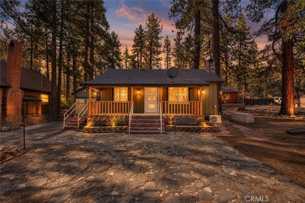 1459 Ross Street Property Photo 1