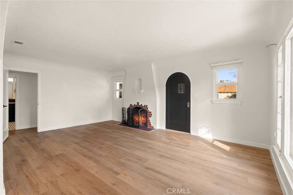 2083 Parnell Way Property Photo 8