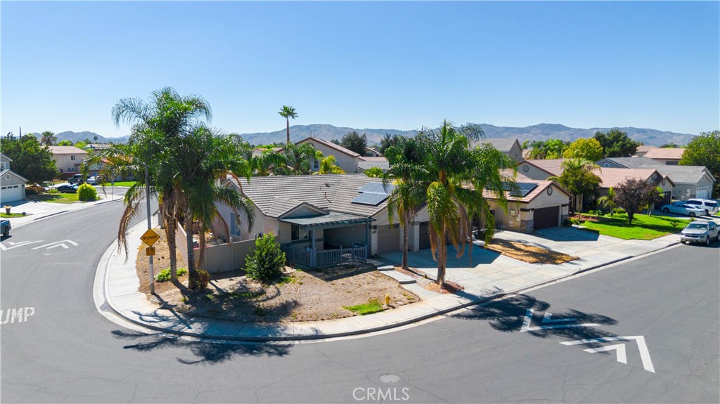 848 Peaceful Property Photo 4