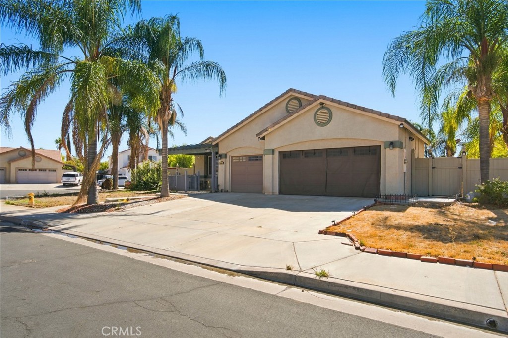 848 Peaceful Property Photo 13