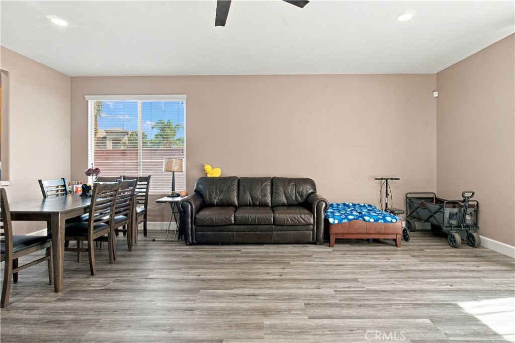 848 Peaceful Property Photo 15