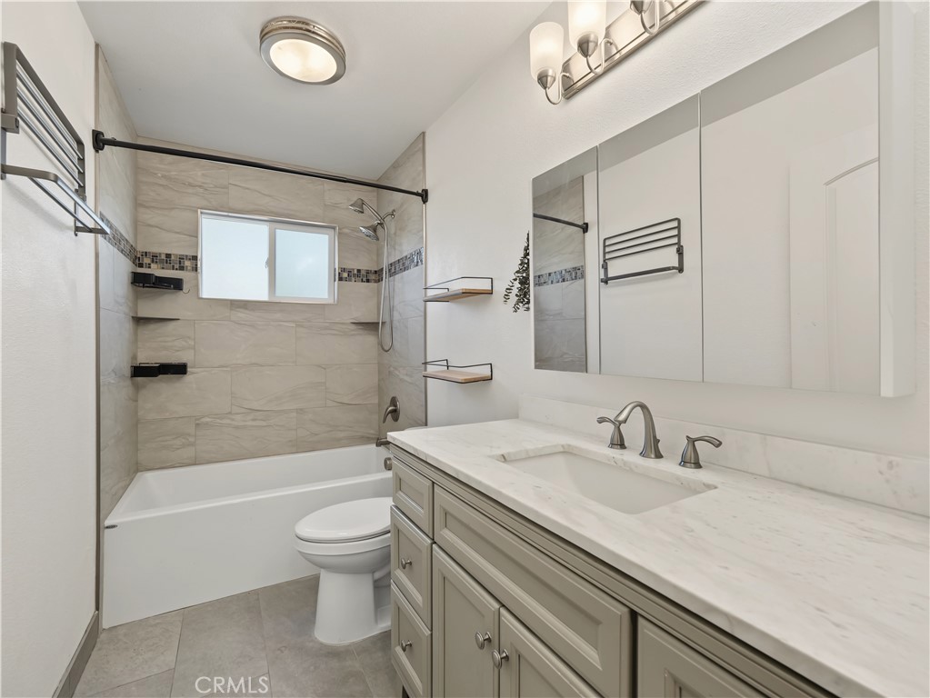 564 Estate Street Property Photo 25