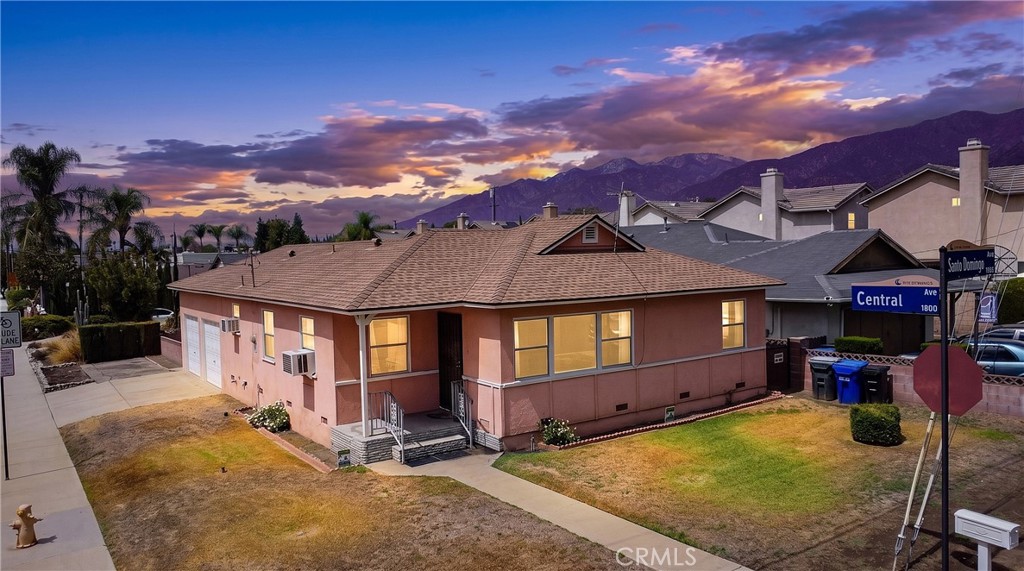 1437 Santo Domingo Avenue Property Photo 1