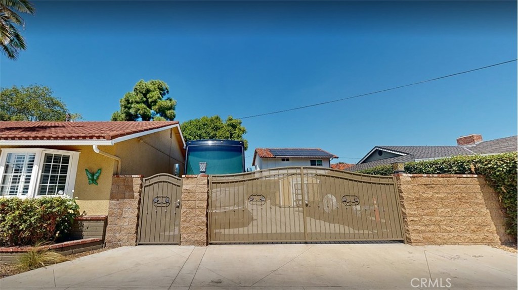 13451 Browning Property Photo 2