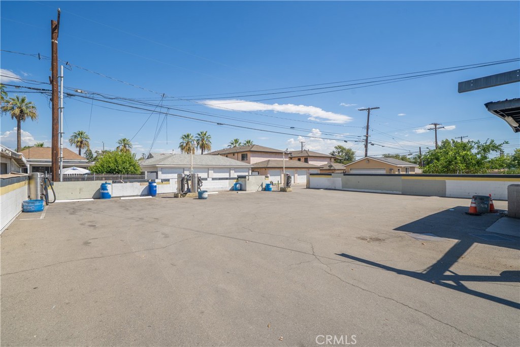 514 N Azusa Property Photo 5