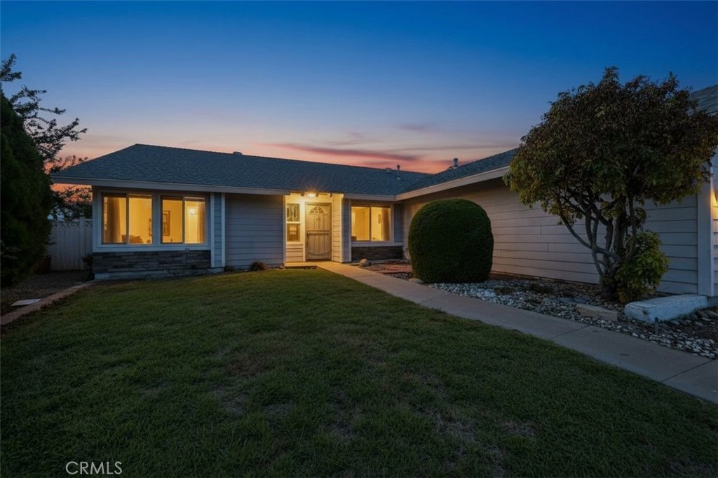 2994 La Verne Property Photo 11