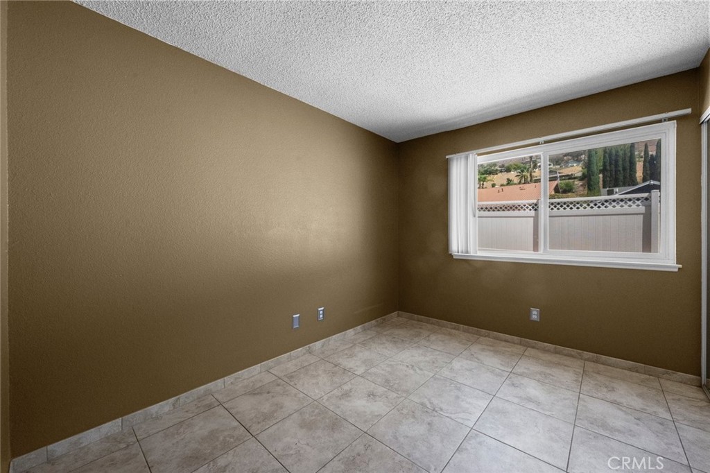 2994 La Verne Property Photo 20
