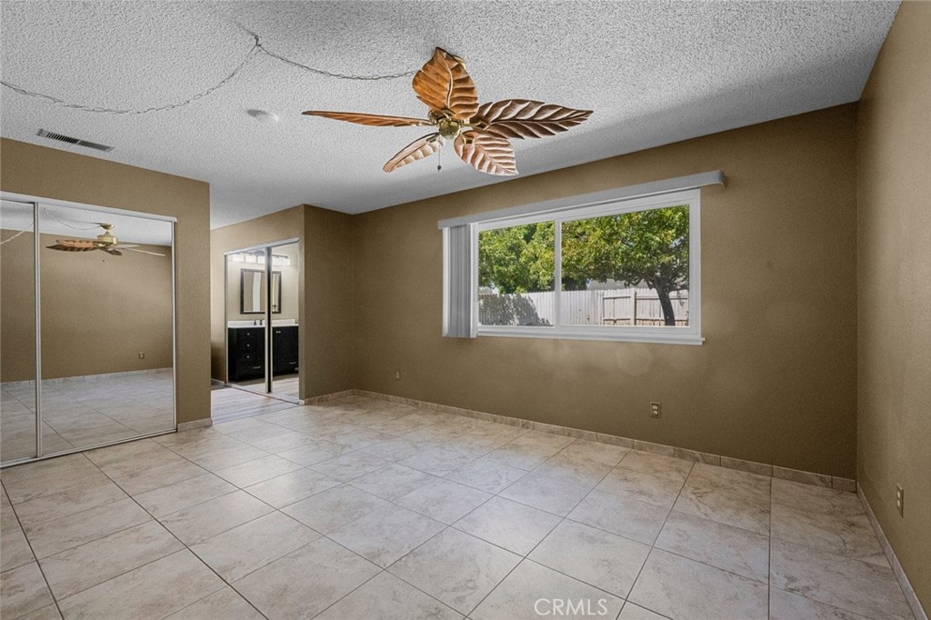 2994 La Verne Property Photo 23