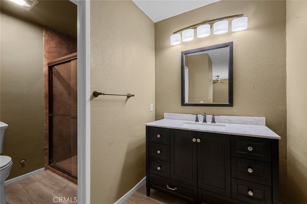 2994 La Verne Property Photo 27
