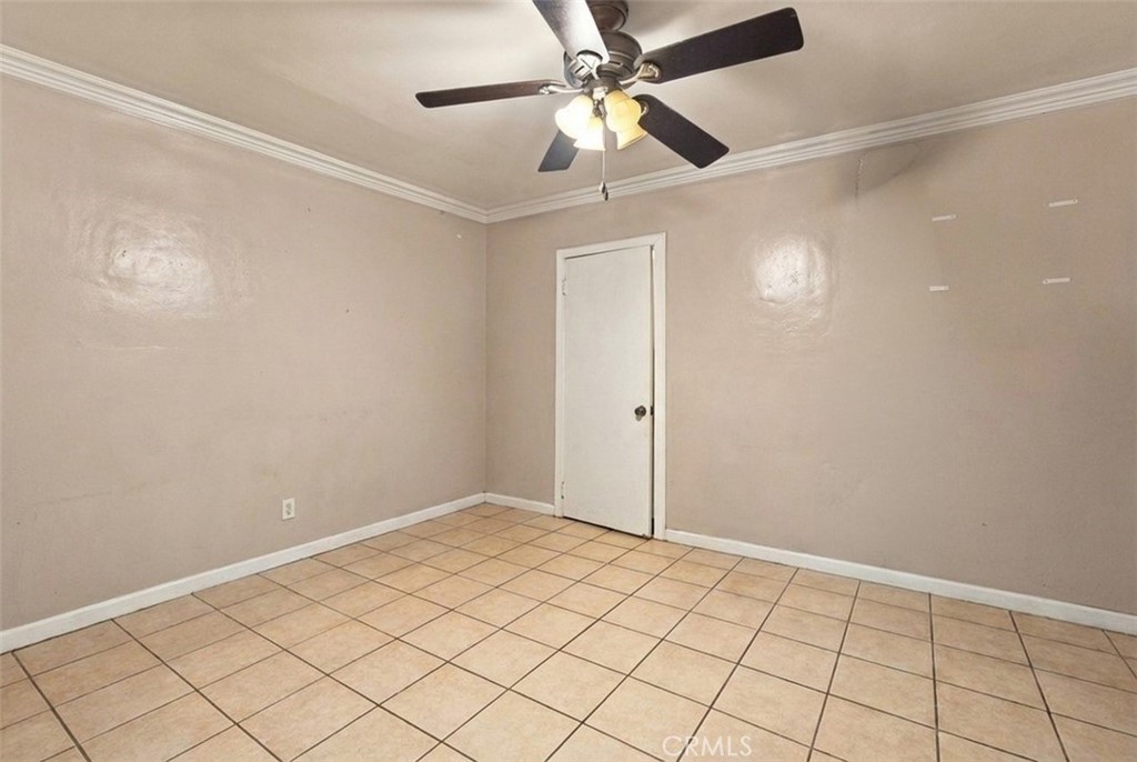 238 W 90th Property Photo 35