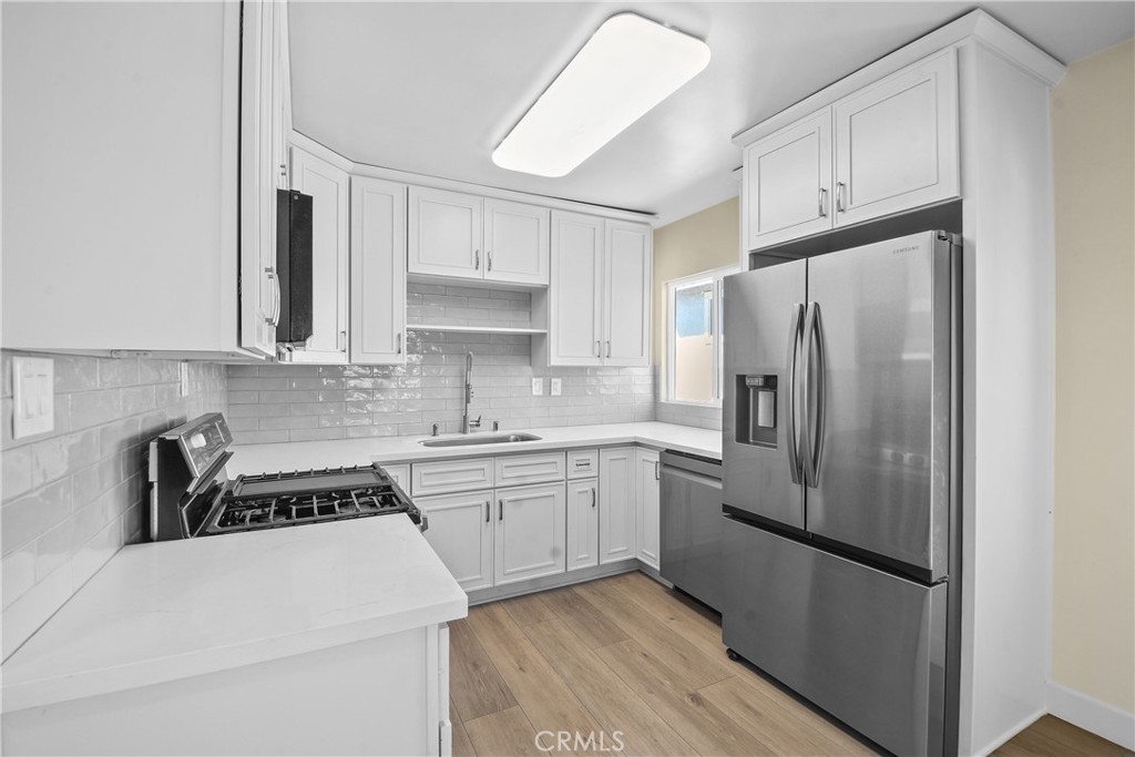 15721 Freeman Avenue 6 Property Photo 5