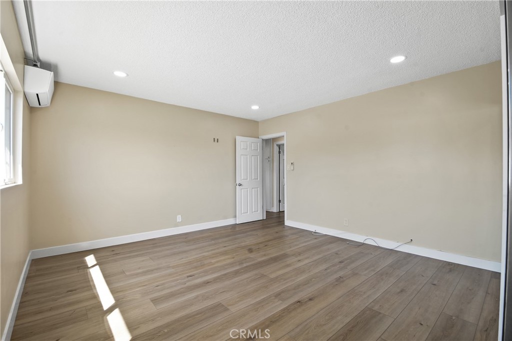 15721 Freeman Avenue 6 Property Photo 11