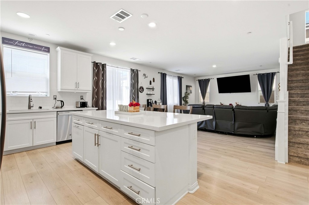 10260 Torrey Court Property Photo 12