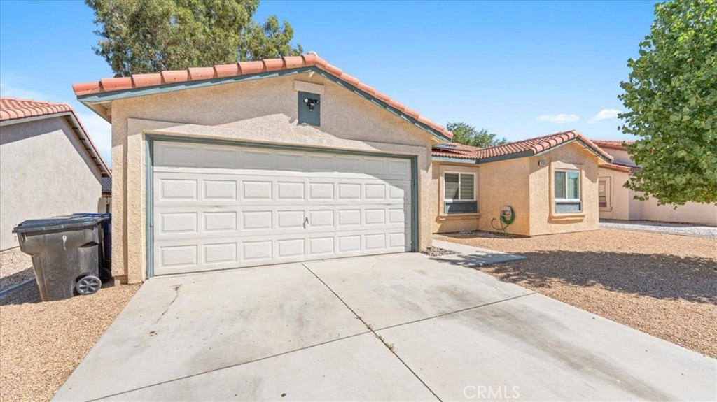 14208 Estate Property Photo 3