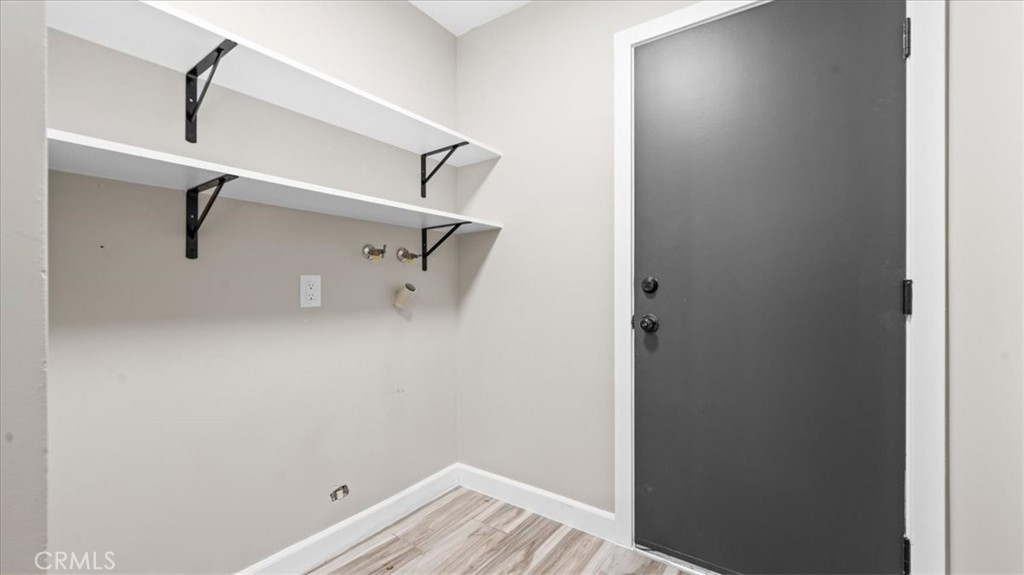 14208 Estate Property Photo 15