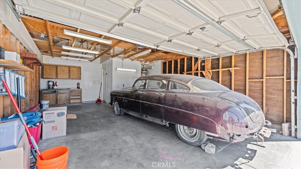 14208 Estate Property Photo 17