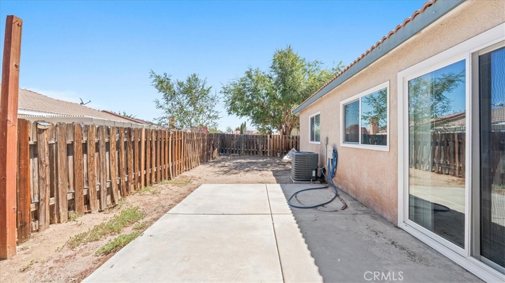 14208 Estate Property Photo 20