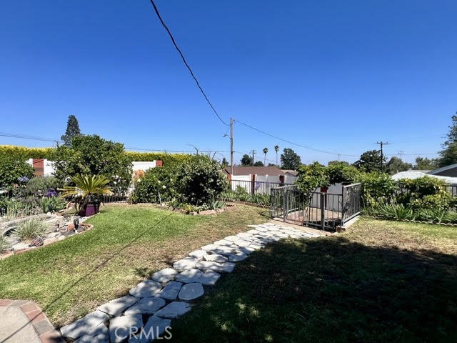 8845 Somerset Property Photo 8