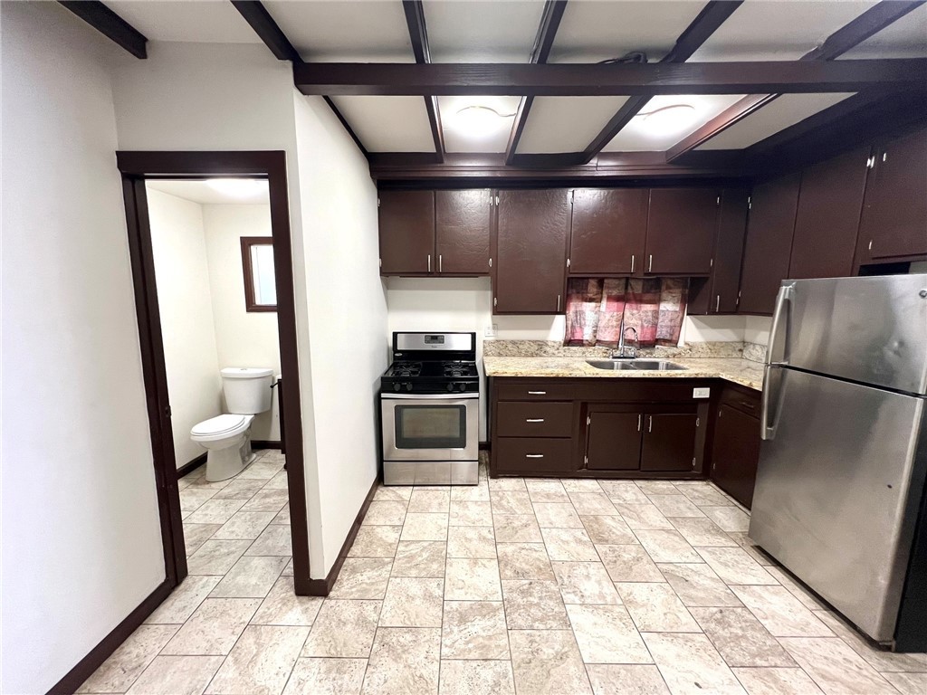 22821 Azalia Lane Property Photo 7