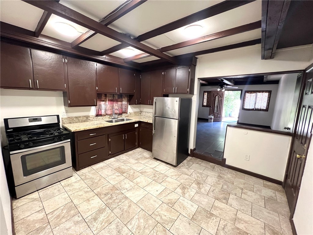 22821 Azalia Lane Property Photo 11