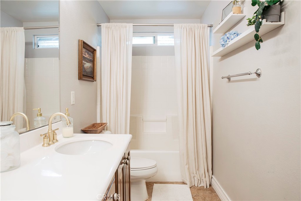 6029 Lily Rock Dr Property Photo 18