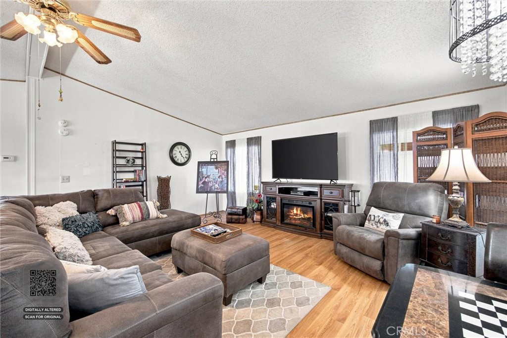 126 Set Property Photo 10