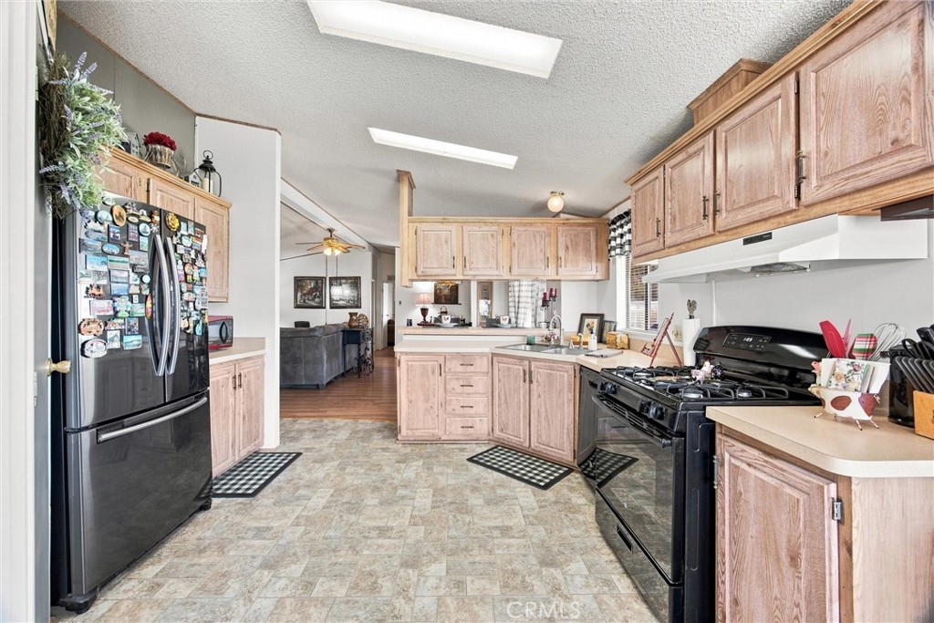 126 Set Property Photo 17