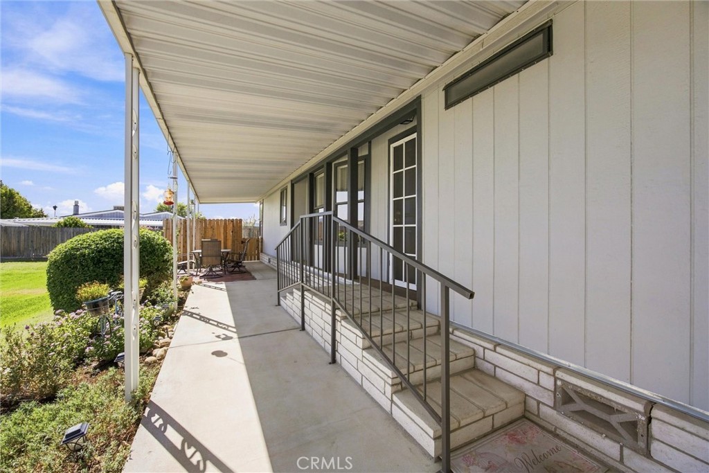 126 Set Property Photo 31