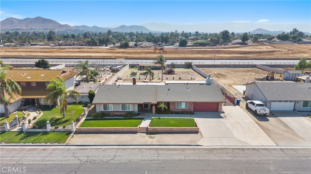 11658 Del Sur Property Photo 25