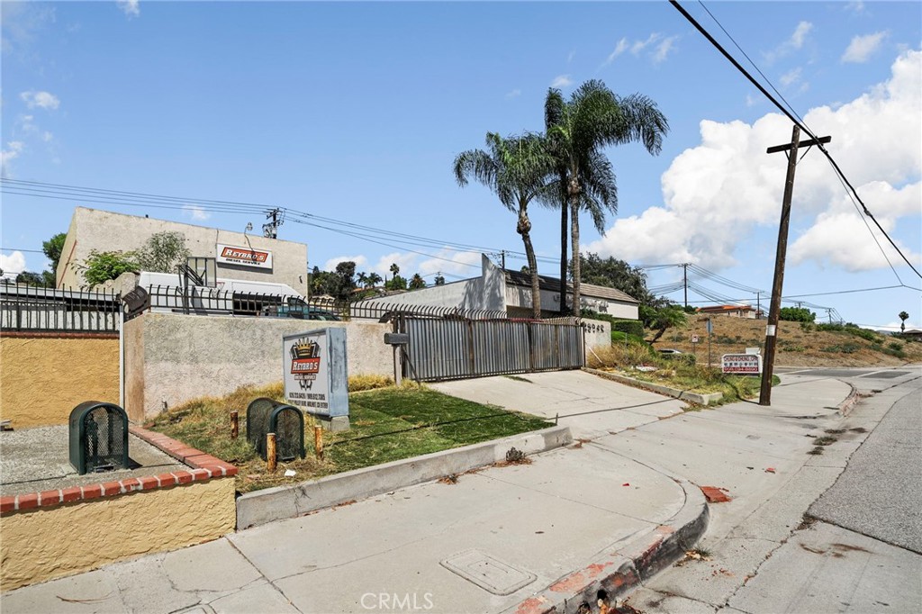 19949 Valley Blvd Property Photo 2