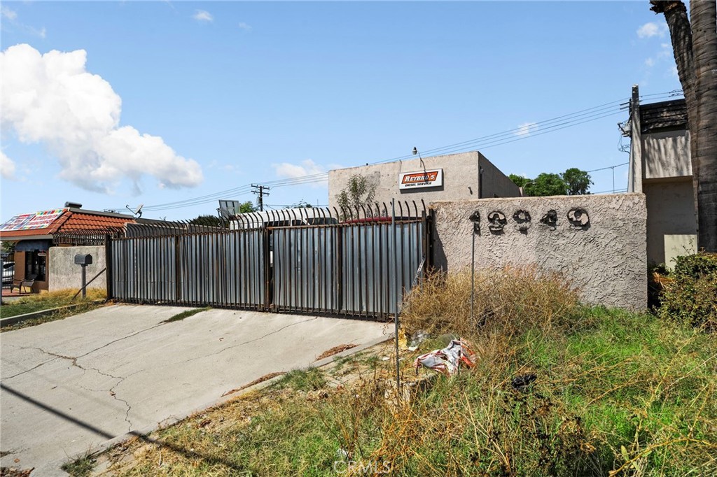 19949 Valley Blvd Property Photo 3