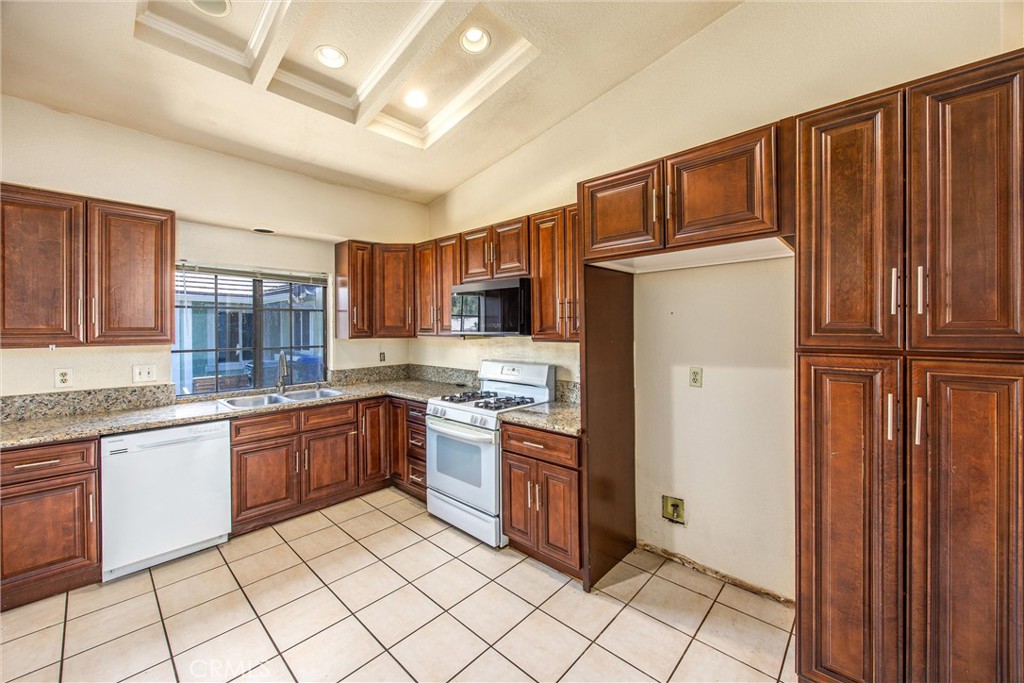 11457 Mount Ritter Street Property Photo 9