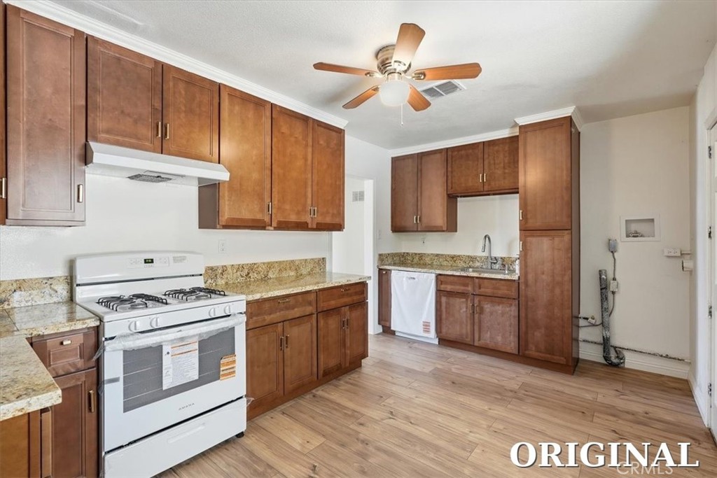 5979 Elmwood Road Property Photo 8