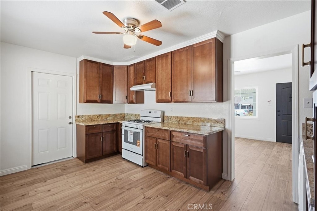 5979 Elmwood Road Property Photo 9