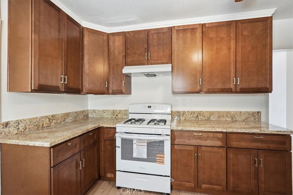 5979 Elmwood Road Property Photo 10
