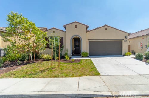 561 Yukon Road Property Photo 2