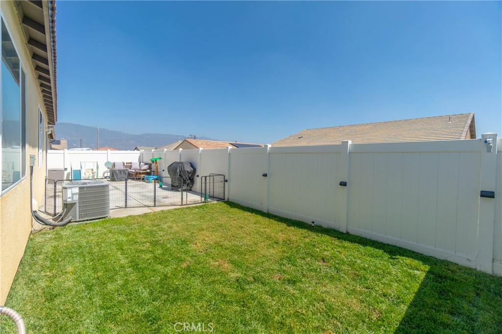 561 Yukon Road Property Photo 25