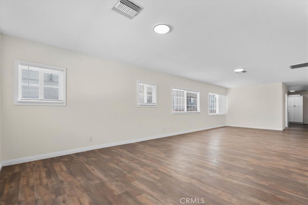 2640 Roseview Property Photo 5